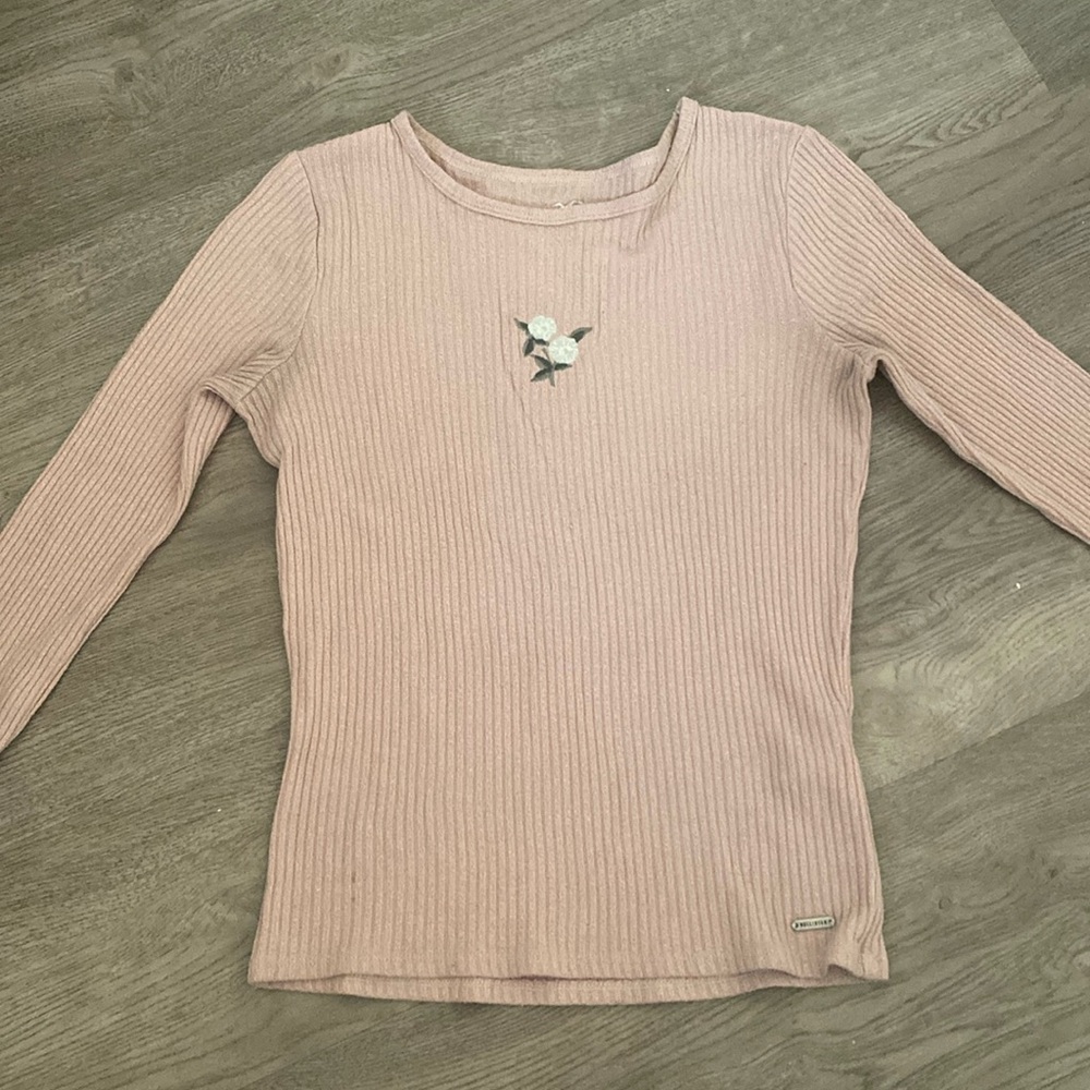 Hollister, long sleeve pink flower, top size small good condition